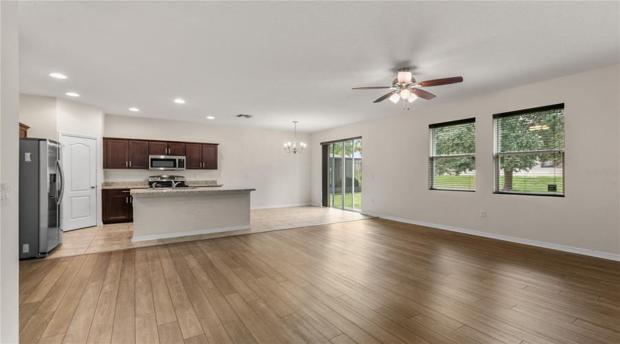 DAVENPORT, Florida 33837, 3 Bedrooms Bedrooms, ,2 BathroomsBathrooms,Residential,For Sale,LAKE DAVENPORT,0,MFRO6337919