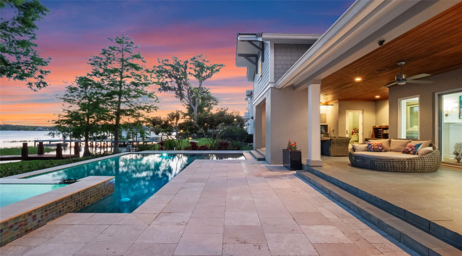 ORLANDO, Florida 32836, 5 Bedrooms Bedrooms, ,4 BathroomsBathrooms,Residential,For Sale,LONE TREE,0,MFRO6349925