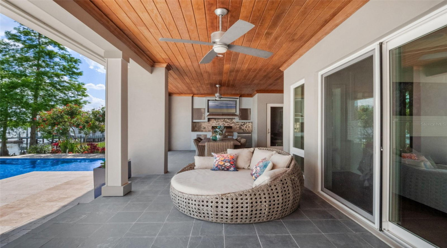 ORLANDO, Florida 32836, 5 Bedrooms Bedrooms, ,4 BathroomsBathrooms,Residential,For Sale,LONE TREE,0,MFRO6349925