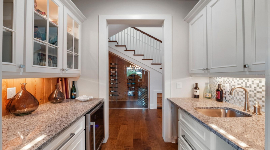 ORLANDO, Florida 32836, 5 Bedrooms Bedrooms, ,4 BathroomsBathrooms,Residential,For Sale,LONE TREE,0,MFRO6349925