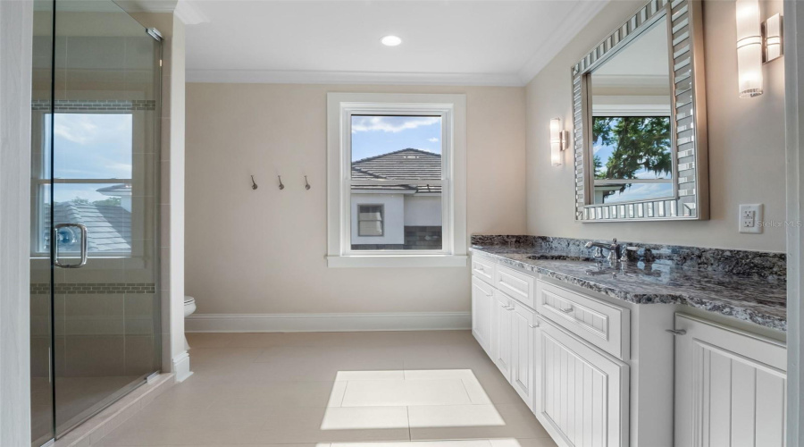 ORLANDO, Florida 32836, 5 Bedrooms Bedrooms, ,4 BathroomsBathrooms,Residential,For Sale,LONE TREE,0,MFRO6349925