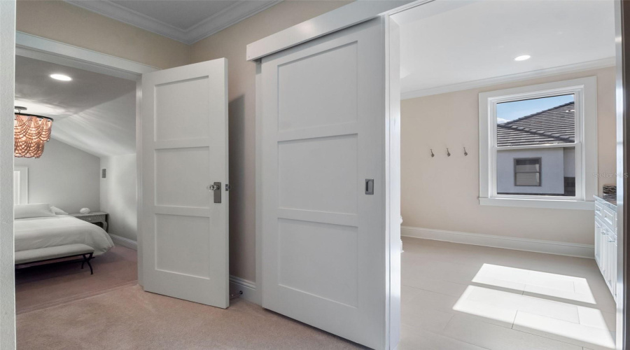 ORLANDO, Florida 32836, 5 Bedrooms Bedrooms, ,4 BathroomsBathrooms,Residential,For Sale,LONE TREE,0,MFRO6349925