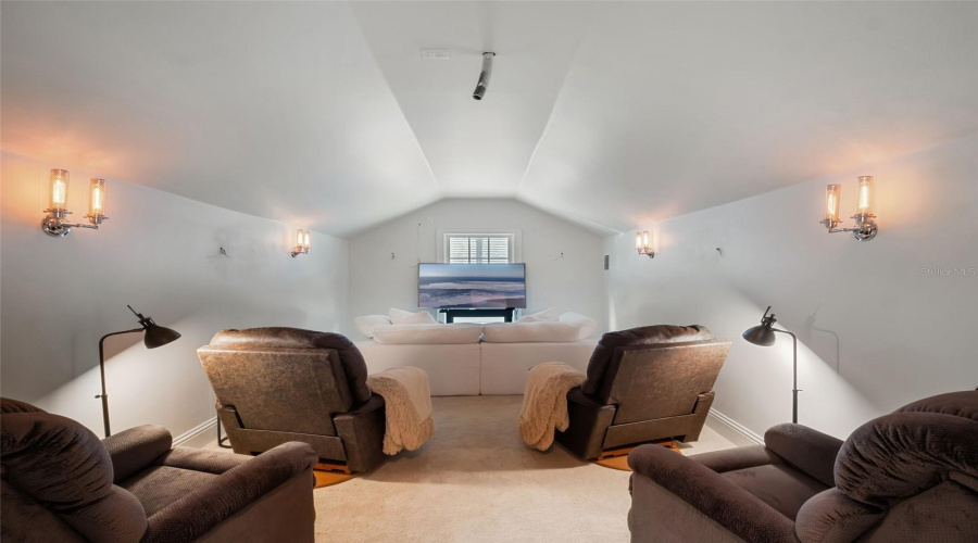 ORLANDO, Florida 32836, 5 Bedrooms Bedrooms, ,4 BathroomsBathrooms,Residential,For Sale,LONE TREE,0,MFRO6349925