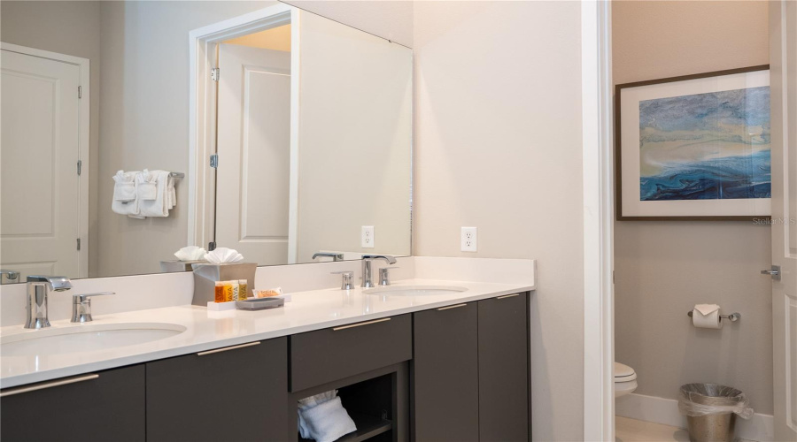 REUNION, Florida 34747, 5 Bedrooms Bedrooms, ,4 BathroomsBathrooms,Residential,For Sale,SANDY RIDGE,0,MFRO6349052