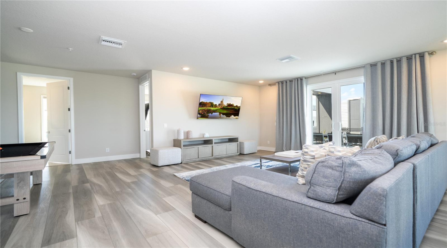 REUNION, Florida 34747, 5 Bedrooms Bedrooms, ,4 BathroomsBathrooms,Residential,For Sale,SANDY RIDGE,0,MFRO6349052
