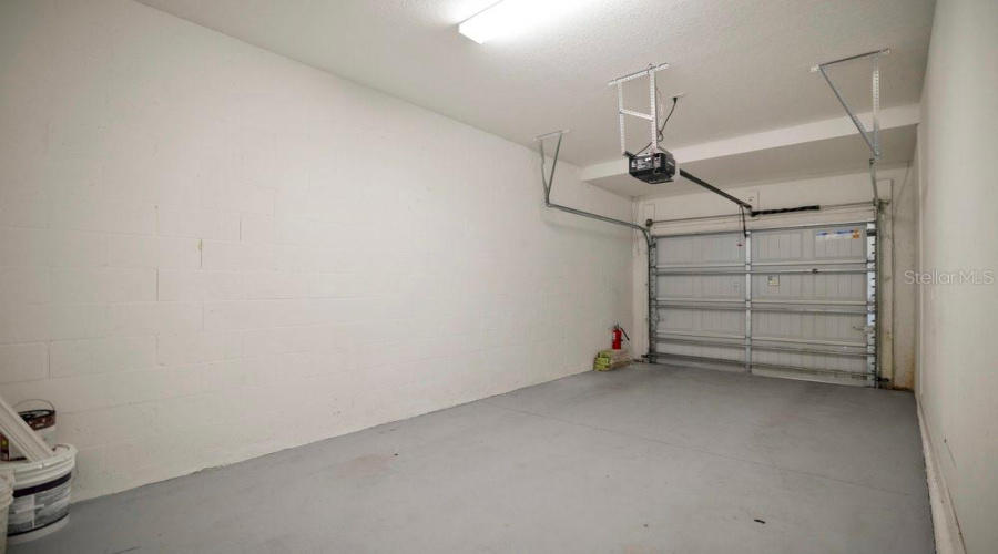 One-Car Garage