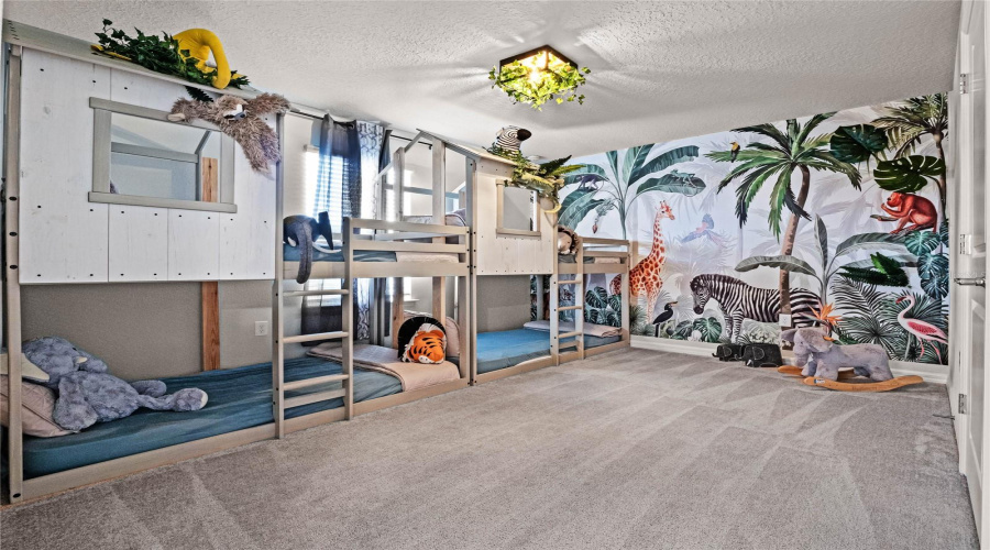 DAVENPORT, Florida 33897, 10 Bedrooms Bedrooms, ,8 BathroomsBathrooms,Residential,For Sale,LANA,0,MFRO6350469