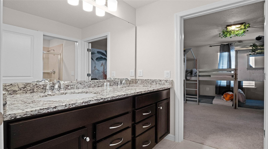DAVENPORT, Florida 33897, 10 Bedrooms Bedrooms, ,8 BathroomsBathrooms,Residential,For Sale,LANA,0,MFRO6350469