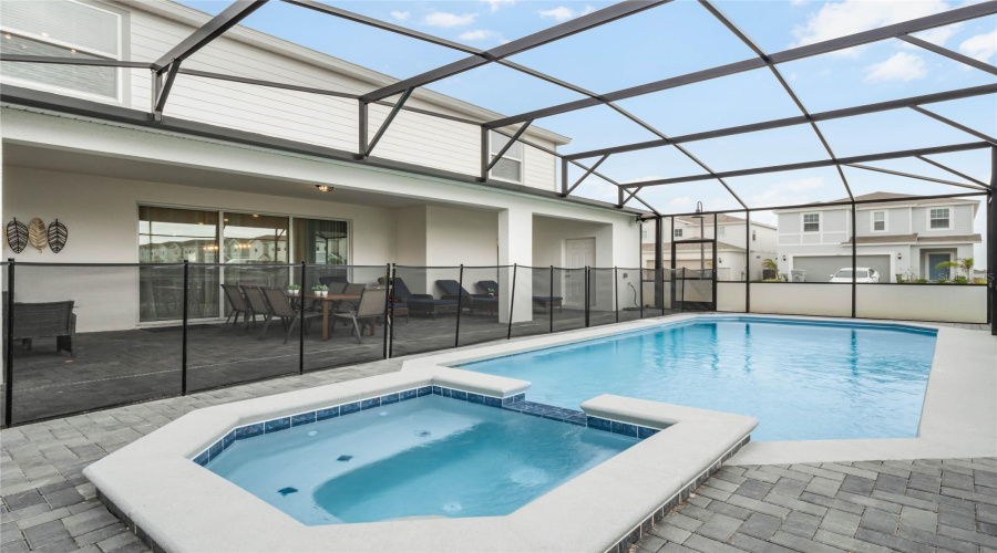 DAVENPORT, Florida 33897, 10 Bedrooms Bedrooms, ,8 BathroomsBathrooms,Residential,For Sale,LANA,0,MFRO6350469