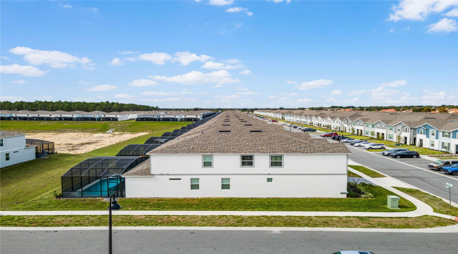 DAVENPORT, Florida 33897, 10 Bedrooms Bedrooms, ,8 BathroomsBathrooms,Residential,For Sale,LANA,0,MFRO6350469