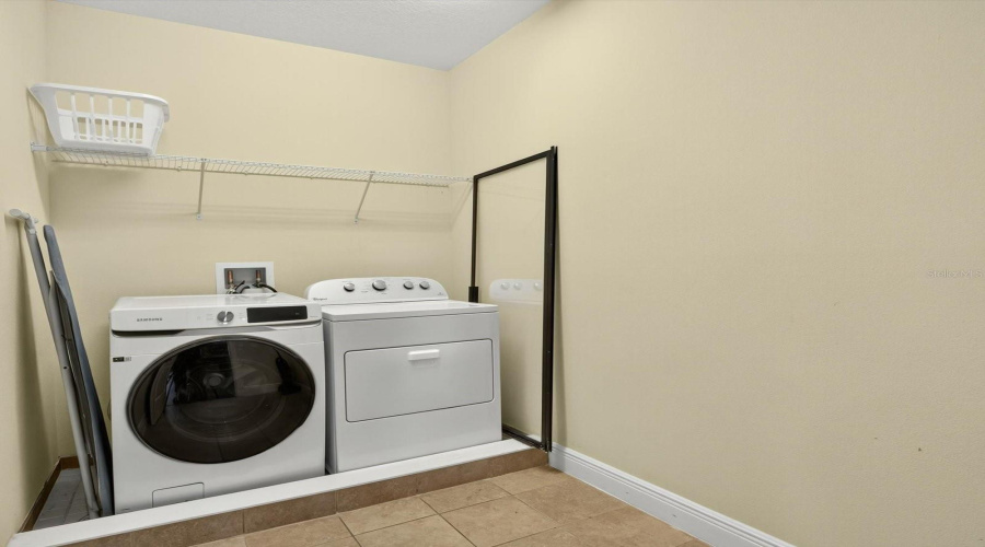 KISSIMMEE, Florida 34747, 10 Bedrooms Bedrooms, ,10 BathroomsBathrooms,Residential,For Sale,LASSO,0,MFRO6350262