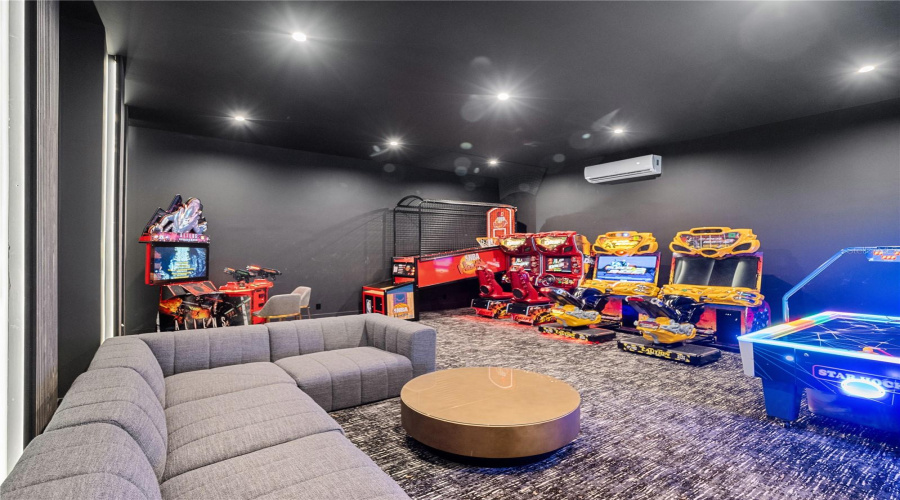 REUNION, Florida 34747, 11 Bedrooms Bedrooms, ,11 BathroomsBathrooms,Residential,For Sale,GOLDEN BEAR,0,MFRO6350383