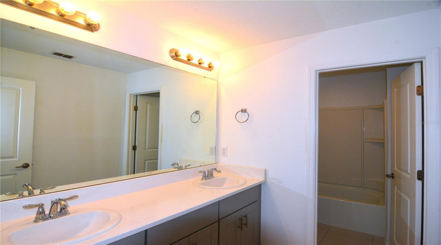 Bathroom 3 double sink