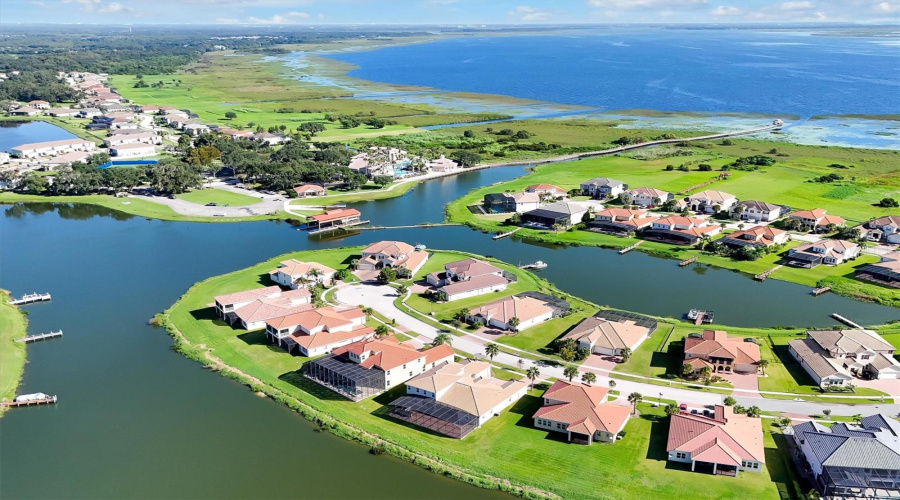 KISSIMMEE, Florida 34746, 5 Bedrooms Bedrooms, ,4 BathroomsBathrooms,Residential,For Sale,SPINNAKER,0,MFRO6350530