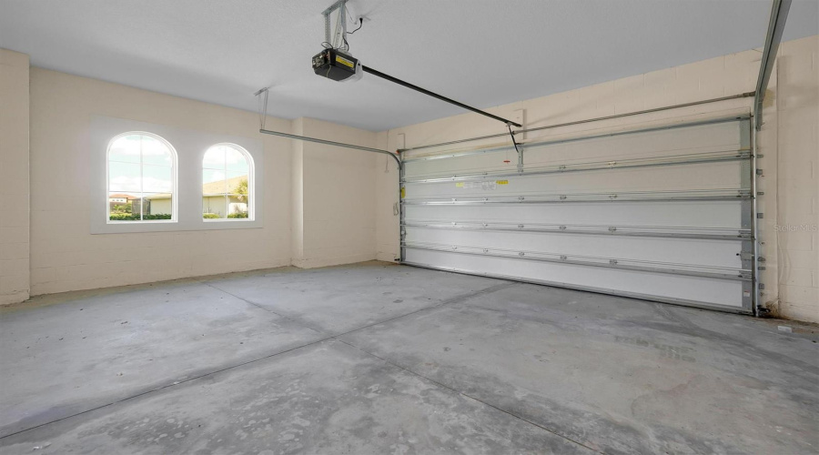 KISSIMMEE, Florida 34746, 5 Bedrooms Bedrooms, ,4 BathroomsBathrooms,Residential,For Sale,SPINNAKER,0,MFRO6350530