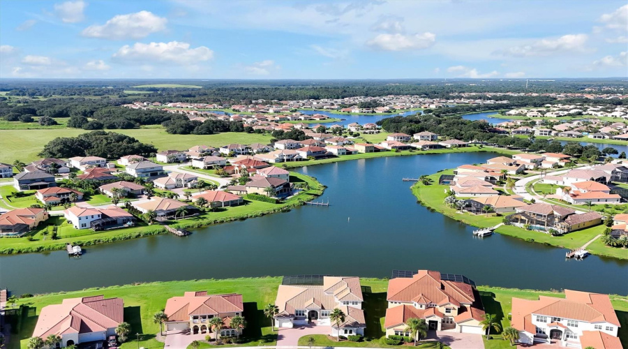 KISSIMMEE, Florida 34746, 5 Bedrooms Bedrooms, ,4 BathroomsBathrooms,Residential,For Sale,SPINNAKER,0,MFRO6350530