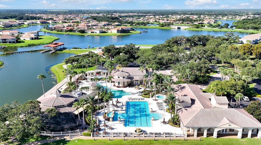 KISSIMMEE, Florida 34746, 5 Bedrooms Bedrooms, ,4 BathroomsBathrooms,Residential,For Sale,SPINNAKER,0,MFRO6350530