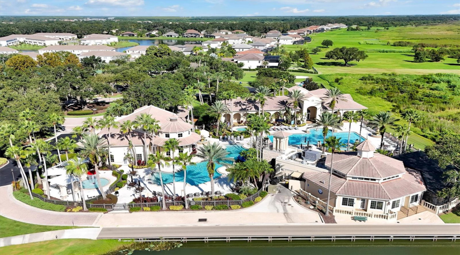 KISSIMMEE, Florida 34746, 5 Bedrooms Bedrooms, ,4 BathroomsBathrooms,Residential,For Sale,SPINNAKER,0,MFRO6350530
