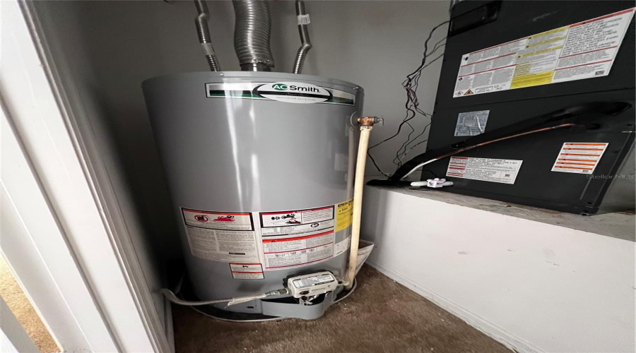 DAVENPORT, Florida 33837, 6 Bedrooms Bedrooms, ,4 BathroomsBathrooms,Residential,For Sale,ROSSO,0,MFRG5102888