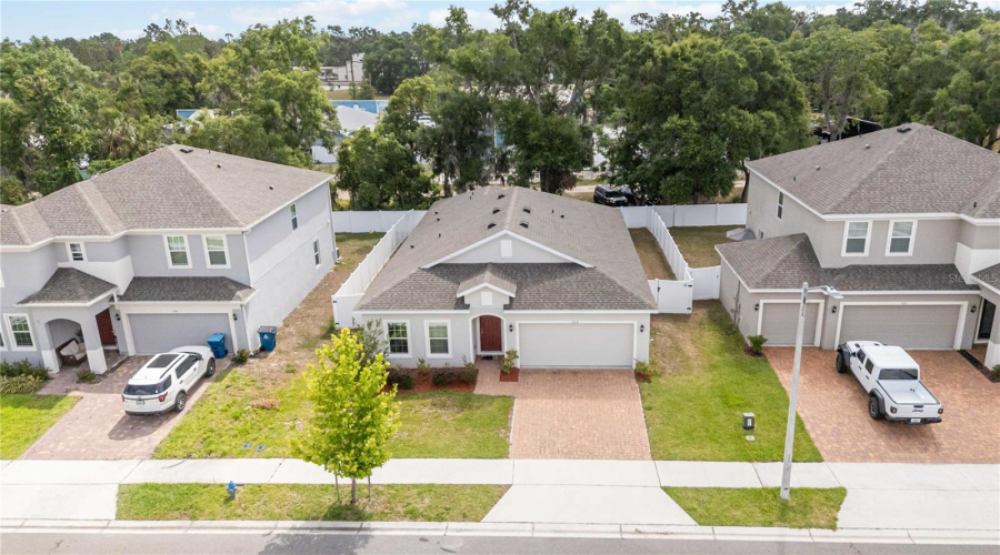 DAVENPORT, Florida 33837, 4 Bedrooms Bedrooms, ,2 BathroomsBathrooms,Residential,For Sale,AVENAL,0,MFRO6303370