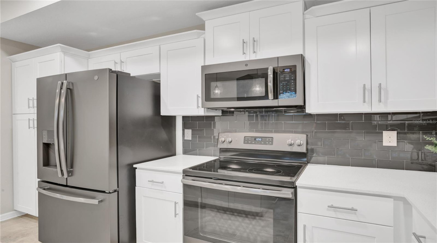 KISSIMMEE, Florida 34746, 3 Bedrooms Bedrooms, ,2 BathroomsBathrooms,Residential,For Sale,CLOCK TOWER,0,MFRO6233086
