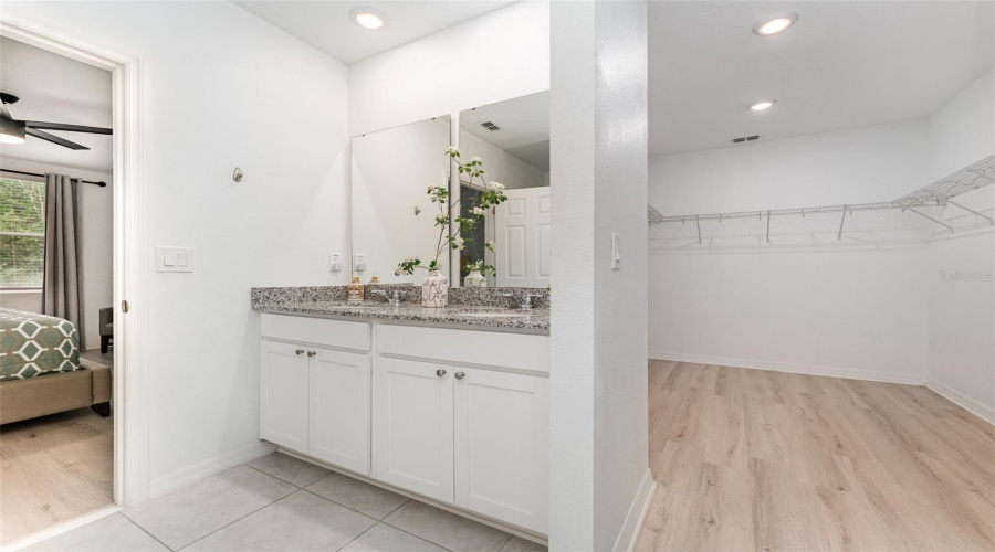 DAVENPORT, Florida 33896, 4 Bedrooms Bedrooms, ,3 BathroomsBathrooms,Residential,For Sale,VISTA VILLAGES,0,MFRTB8435503