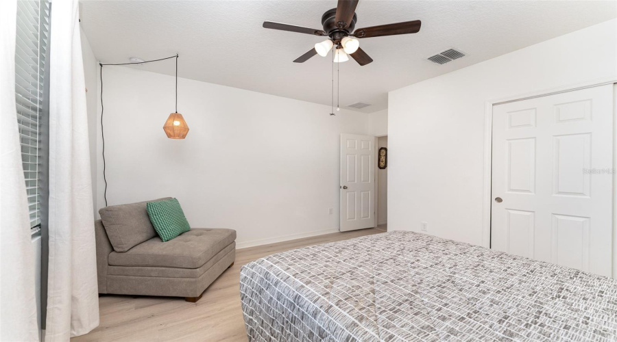 DAVENPORT, Florida 33896, 4 Bedrooms Bedrooms, ,3 BathroomsBathrooms,Residential,For Sale,VISTA VILLAGES,0,MFRTB8435503