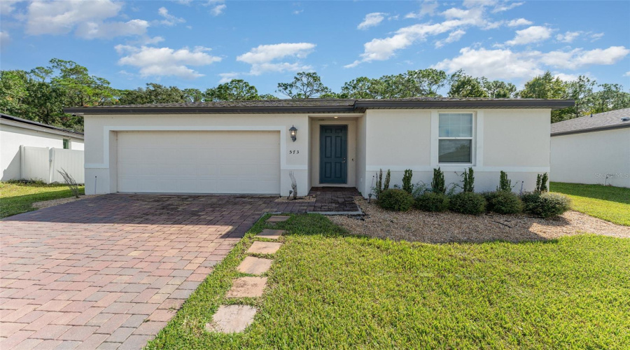 DAVENPORT, Florida 33896, 4 Bedrooms Bedrooms, ,3 BathroomsBathrooms,Residential,For Sale,VISTA VILLAGES,0,MFRTB8435503