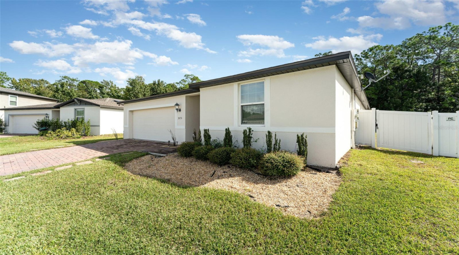 DAVENPORT, Florida 33896, 4 Bedrooms Bedrooms, ,3 BathroomsBathrooms,Residential,For Sale,VISTA VILLAGES,0,MFRTB8435503