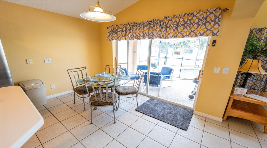 DAVENPORT, Florida 33897, 5 Bedrooms Bedrooms, ,4 BathroomsBathrooms,Residential,For Sale,SOLANA,0,MFRO6330162