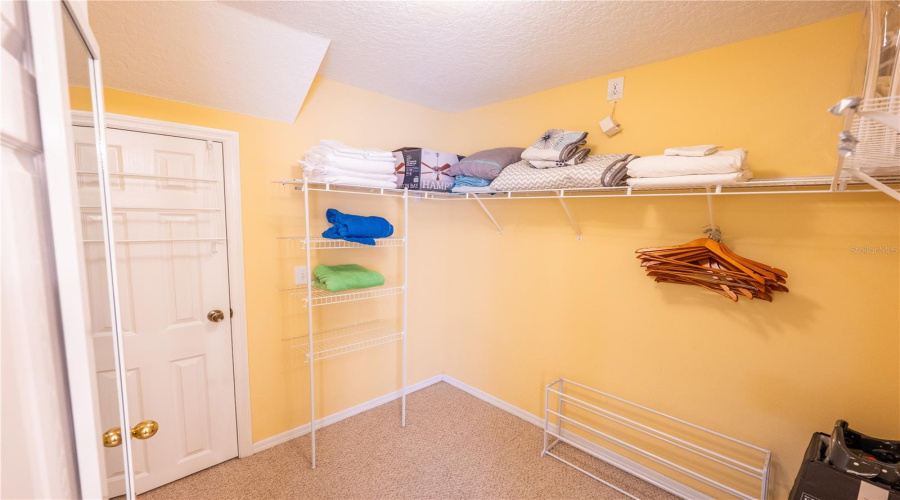 DAVENPORT, Florida 33897, 5 Bedrooms Bedrooms, ,4 BathroomsBathrooms,Residential,For Sale,SOLANA,0,MFRO6330162