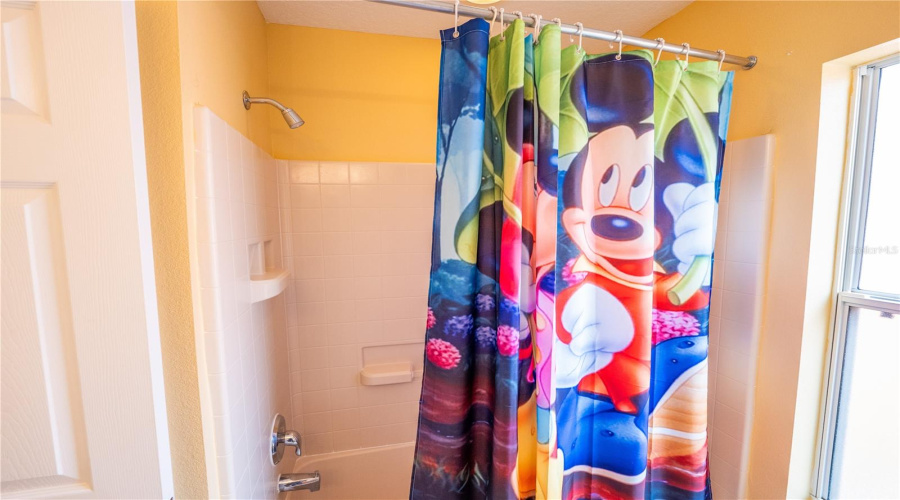 DAVENPORT, Florida 33897, 5 Bedrooms Bedrooms, ,4 BathroomsBathrooms,Residential,For Sale,SOLANA,0,MFRO6330162