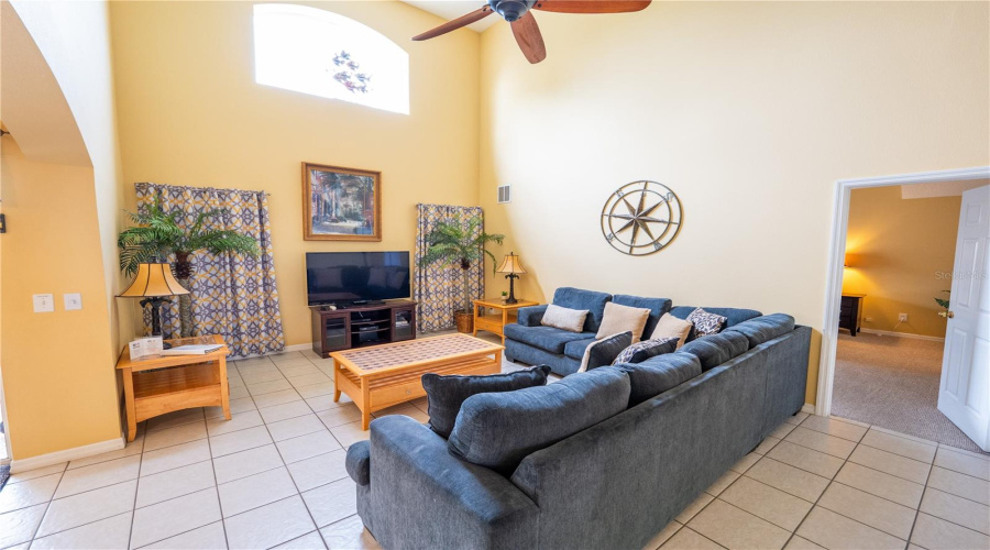 DAVENPORT, Florida 33897, 5 Bedrooms Bedrooms, ,4 BathroomsBathrooms,Residential,For Sale,SOLANA,0,MFRO6330162