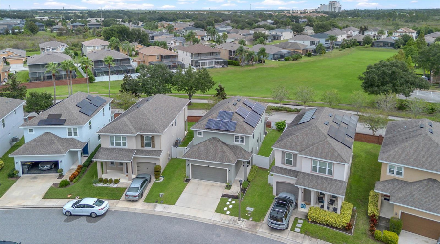 DAVENPORT, Florida 33896, 3 Bedrooms Bedrooms, ,2 BathroomsBathrooms,Residential,For Sale,ABERDEEN,0,MFRS5136266