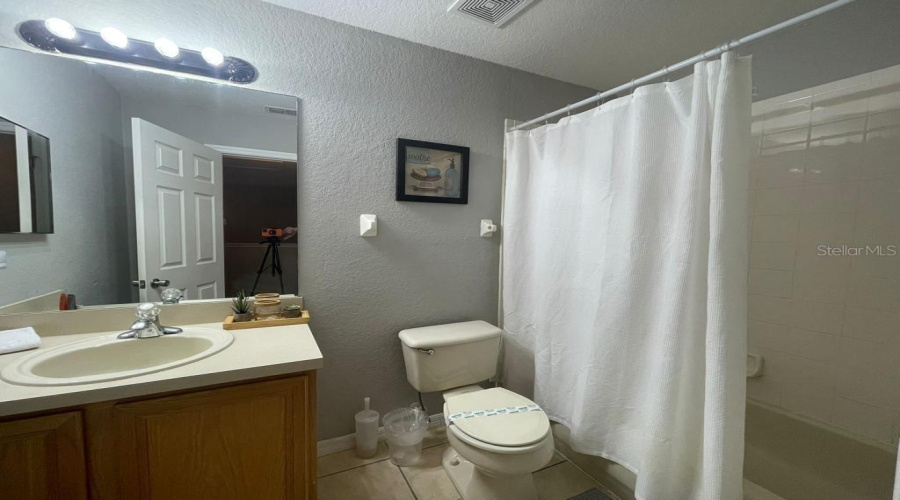 DAVENPORT, Florida 33897, 3 Bedrooms Bedrooms, ,2 BathroomsBathrooms,Residential,For Sale,CAMBRIA,0,MFRO6348362