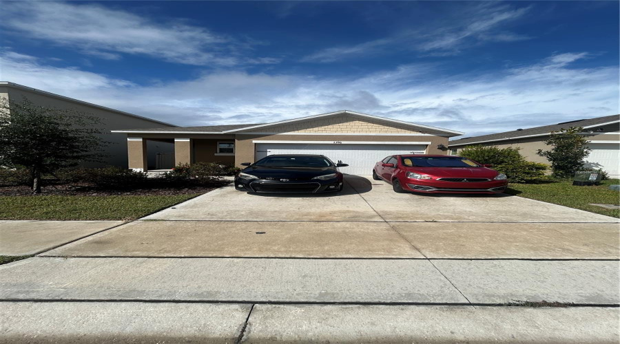 DAVENPORT, Florida 33837, 3 Bedrooms Bedrooms, ,2 BathroomsBathrooms,Residential,For Sale,BERRY,0,MFRS5136280