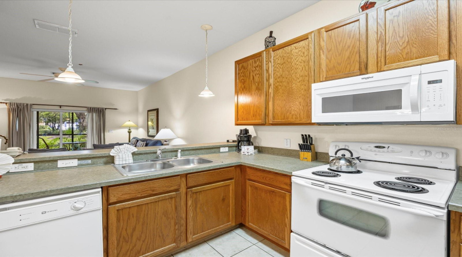 DAVENPORT, Florida 33837, 3 Bedrooms Bedrooms, ,2 BathroomsBathrooms,Residential,For Sale,RUM,0,MFRO6351150