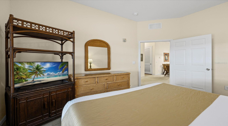 DAVENPORT, Florida 33837, 3 Bedrooms Bedrooms, ,2 BathroomsBathrooms,Residential,For Sale,RUM,0,MFRO6351150