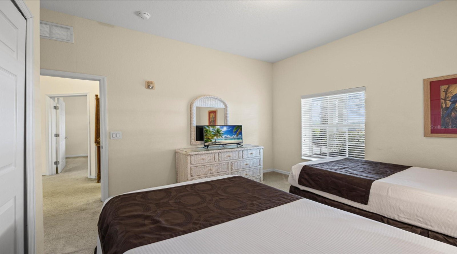 DAVENPORT, Florida 33837, 3 Bedrooms Bedrooms, ,2 BathroomsBathrooms,Residential,For Sale,RUM,0,MFRO6351150