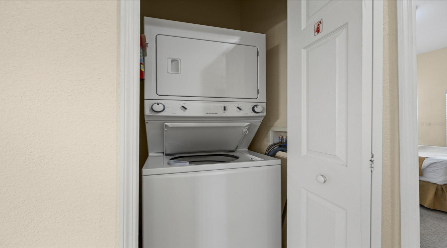 DAVENPORT, Florida 33837, 3 Bedrooms Bedrooms, ,2 BathroomsBathrooms,Residential,For Sale,RUM,0,MFRO6351150