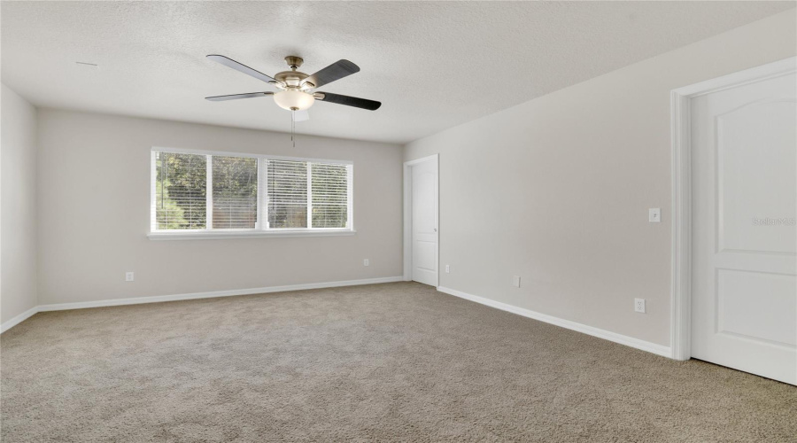 DAVENPORT, Florida 33896, 5 Bedrooms Bedrooms, ,4 BathroomsBathrooms,Residential,For Sale,SANDY RIDGE,0,MFRO6350111