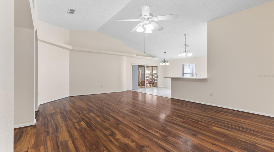 DAVENPORT, Florida 33837, 3 Bedrooms Bedrooms, ,2 BathroomsBathrooms,Residential,For Sale,ROYAL RIDGE,0,MFRO6350823