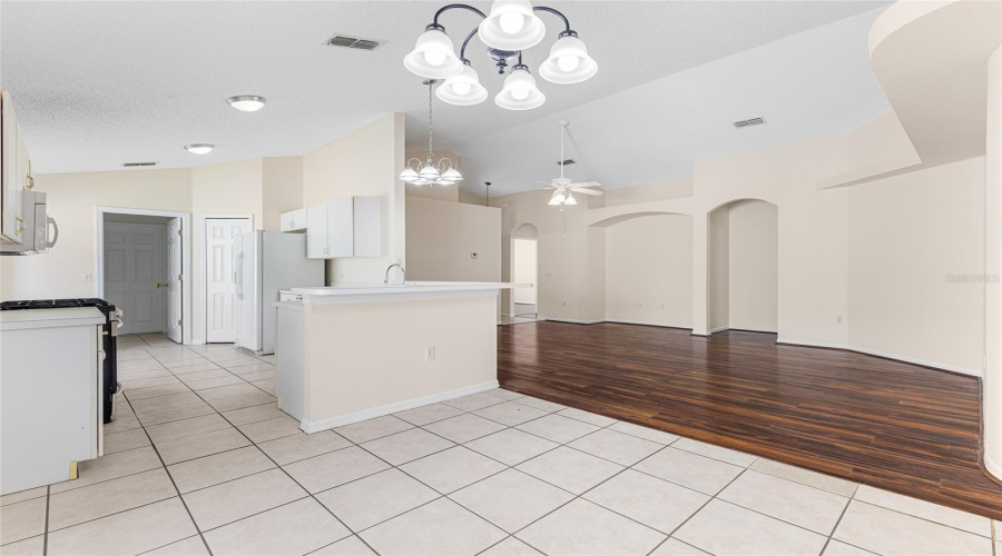 DAVENPORT, Florida 33837, 3 Bedrooms Bedrooms, ,2 BathroomsBathrooms,Residential,For Sale,ROYAL RIDGE,0,MFRO6350823