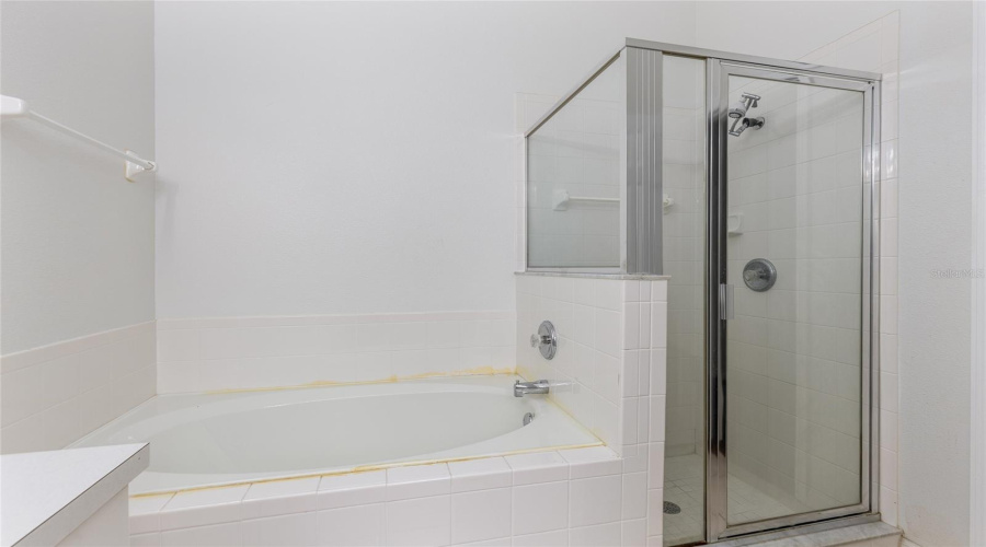 DAVENPORT, Florida 33837, 3 Bedrooms Bedrooms, ,2 BathroomsBathrooms,Residential,For Sale,ROYAL RIDGE,0,MFRO6350823