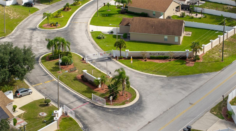 DAVENPORT, Florida 33837, 3 Bedrooms Bedrooms, ,2 BathroomsBathrooms,Residential,For Sale,ROYAL RIDGE,0,MFRO6350823