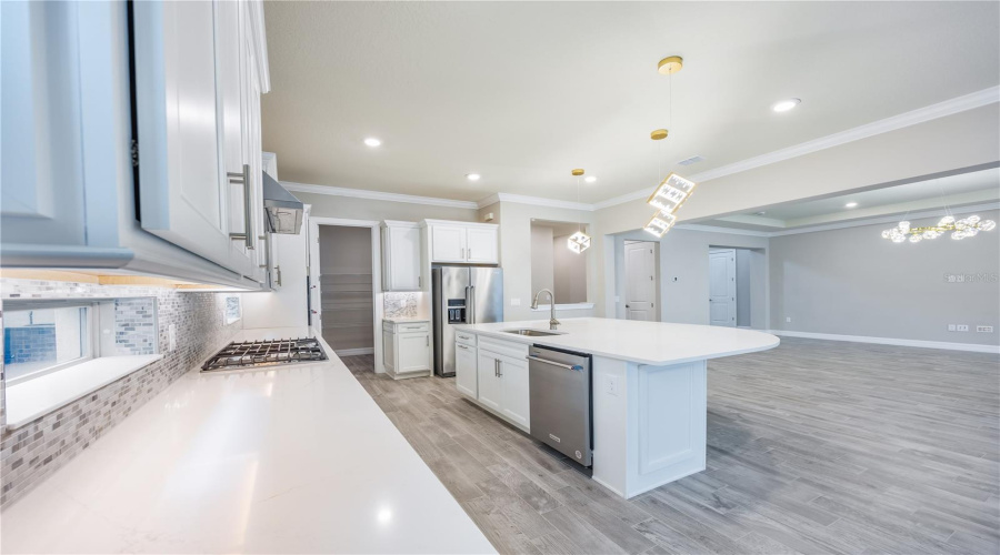 ORLANDO, Florida 32836, 6 Bedrooms Bedrooms, ,3 BathroomsBathrooms,Residential,For Sale,LEAF GROVE,0,MFRO6350488