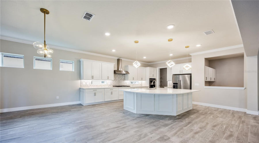 ORLANDO, Florida 32836, 6 Bedrooms Bedrooms, ,3 BathroomsBathrooms,Residential,For Sale,LEAF GROVE,0,MFRO6350488