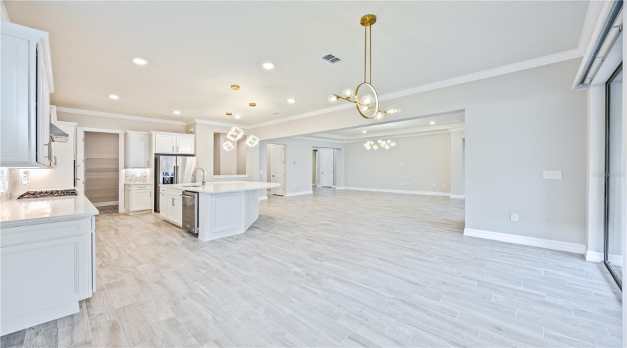 ORLANDO, Florida 32836, 6 Bedrooms Bedrooms, ,3 BathroomsBathrooms,Residential,For Sale,LEAF GROVE,0,MFRO6350488