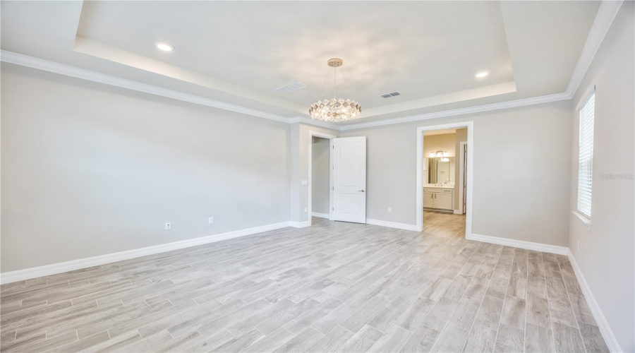ORLANDO, Florida 32836, 6 Bedrooms Bedrooms, ,3 BathroomsBathrooms,Residential,For Sale,LEAF GROVE,0,MFRO6350488