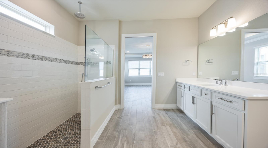 ORLANDO, Florida 32836, 6 Bedrooms Bedrooms, ,3 BathroomsBathrooms,Residential,For Sale,LEAF GROVE,0,MFRO6350488